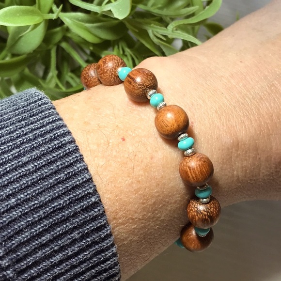 Lovely Bayong Wood and Masai Bead Bracelet and Earrings Set - Picture 1 of 8